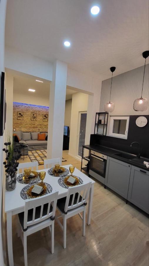 Cs14 Silver Apartment Budapest Bagian luar foto